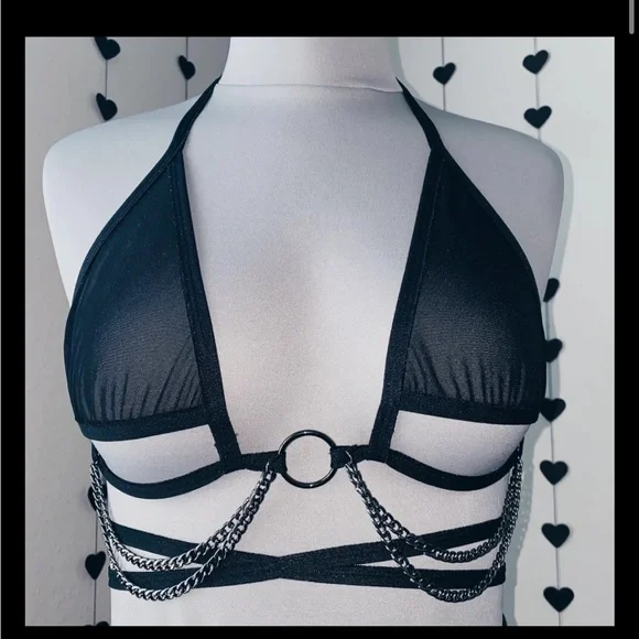 Brand new pink mesh peekaboo top from Syzygy the label- size M - silver hardware - Picture 2 of 2